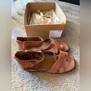 Frye Tan Leather Ankle-Strap Sandals